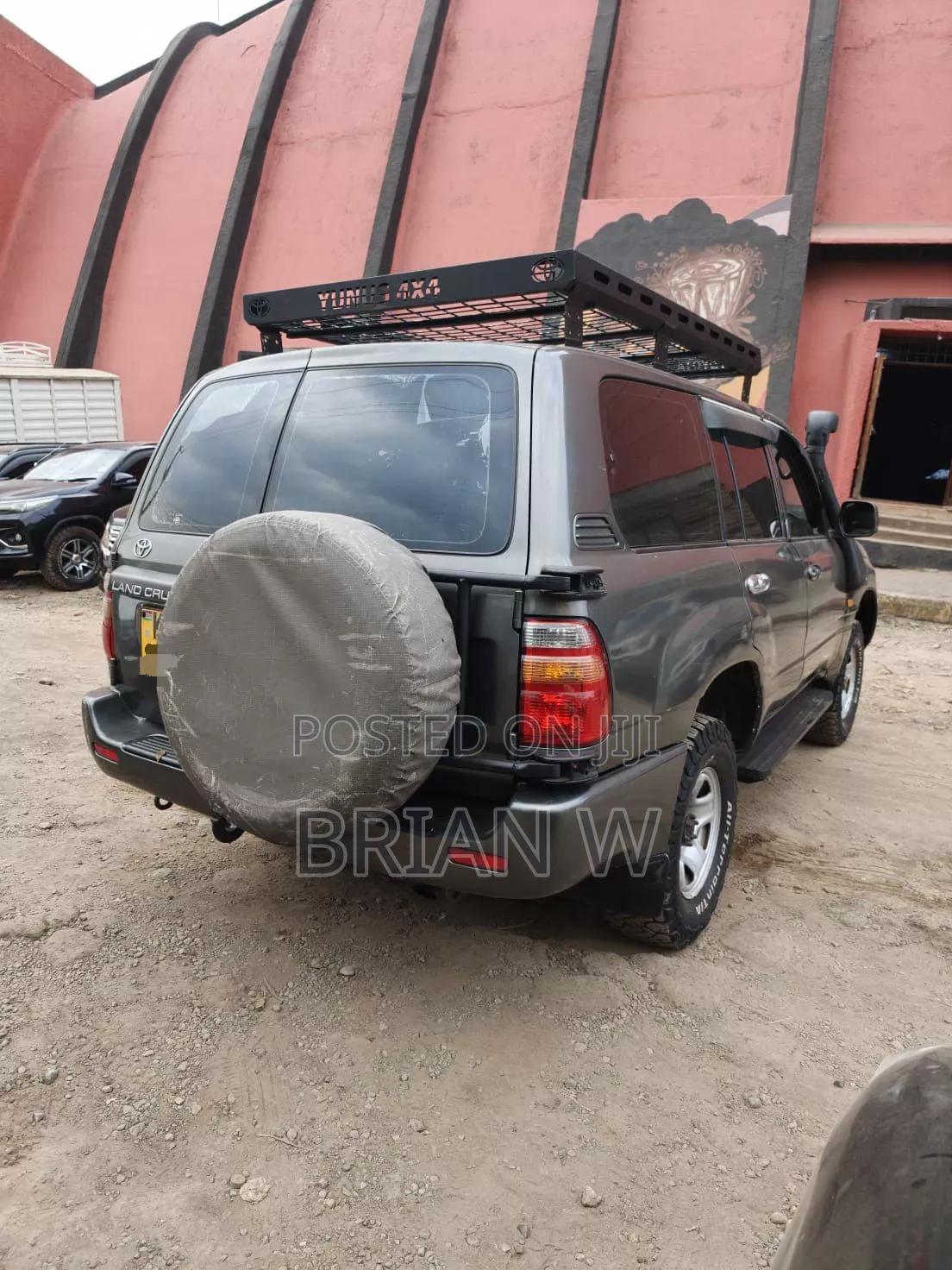 Toyota Land Cruiser 2005 Gray
