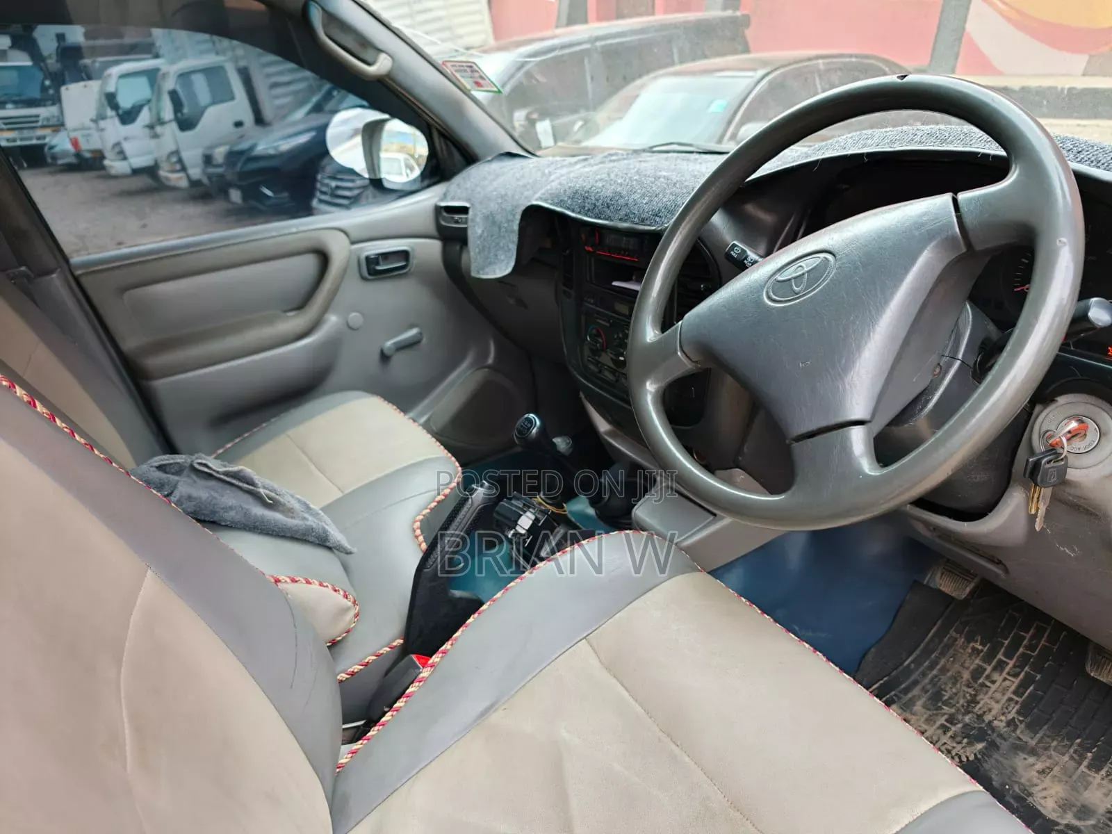 Toyota Land Cruiser 2005 Gray