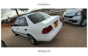 Toyota Corolla 1997 White