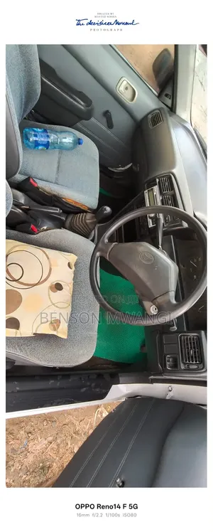 Toyota Corolla 1997 White