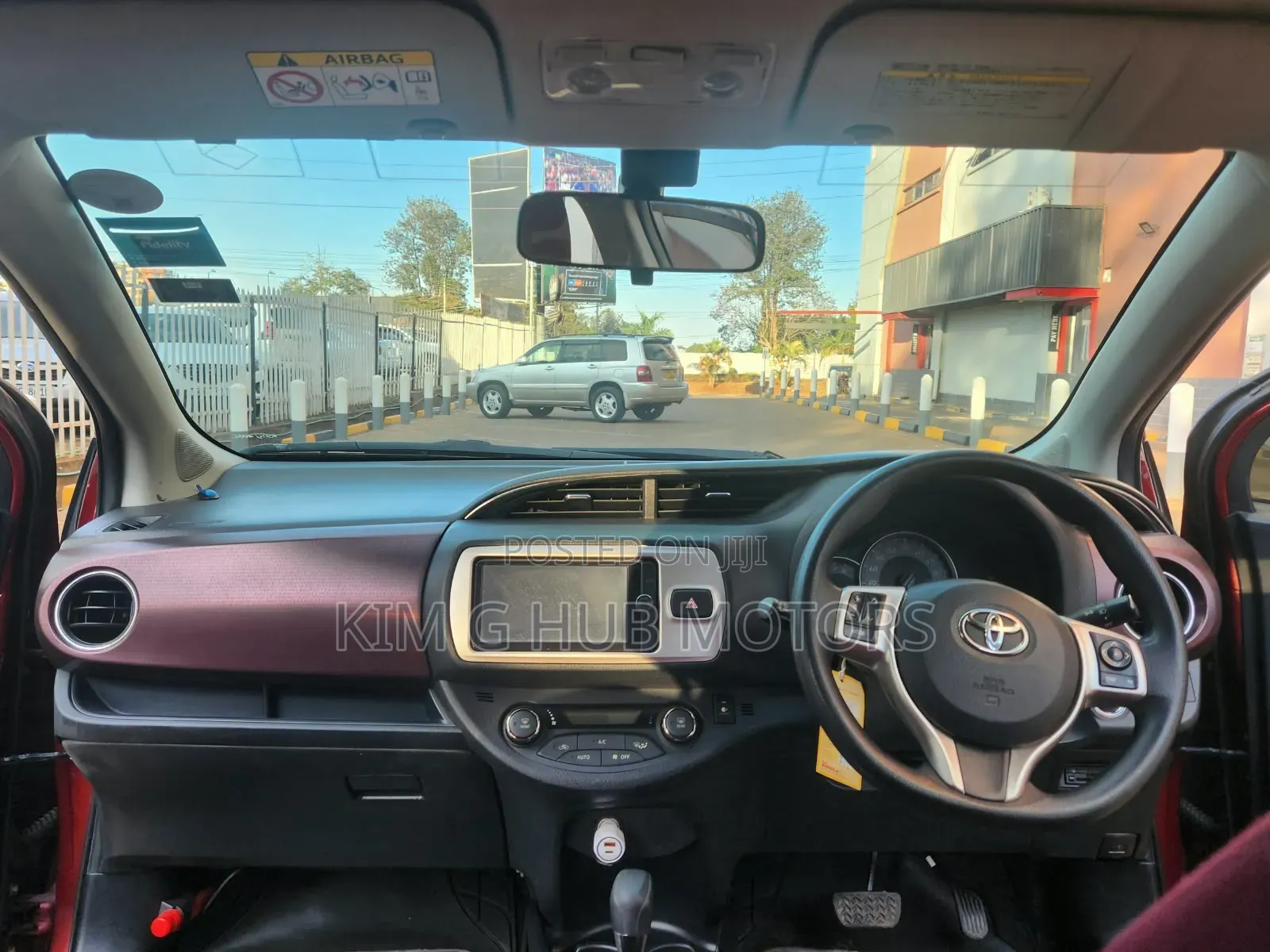 Toyota Vitz 2015 Maroon