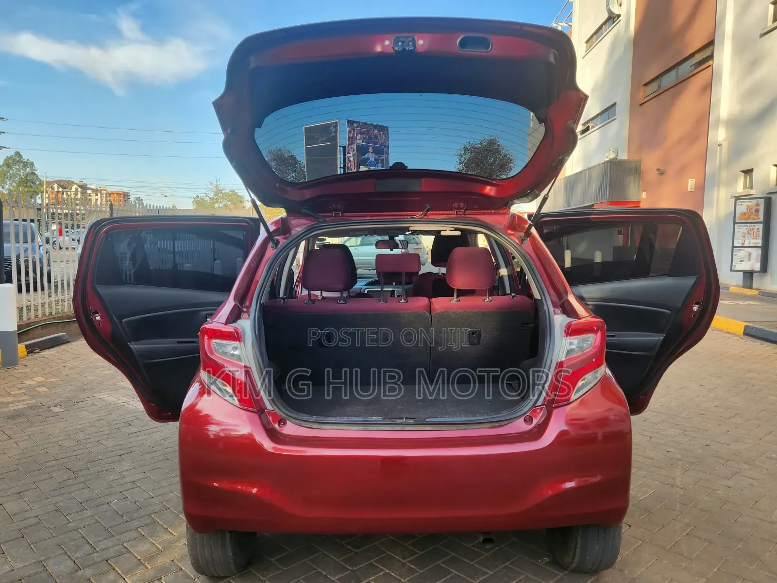 Toyota Vitz 2015 Maroon