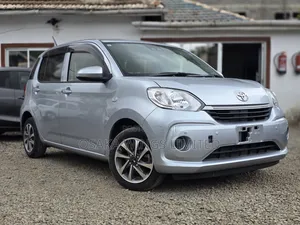 Toyota Passo 1.0 FWD 2019 Silver