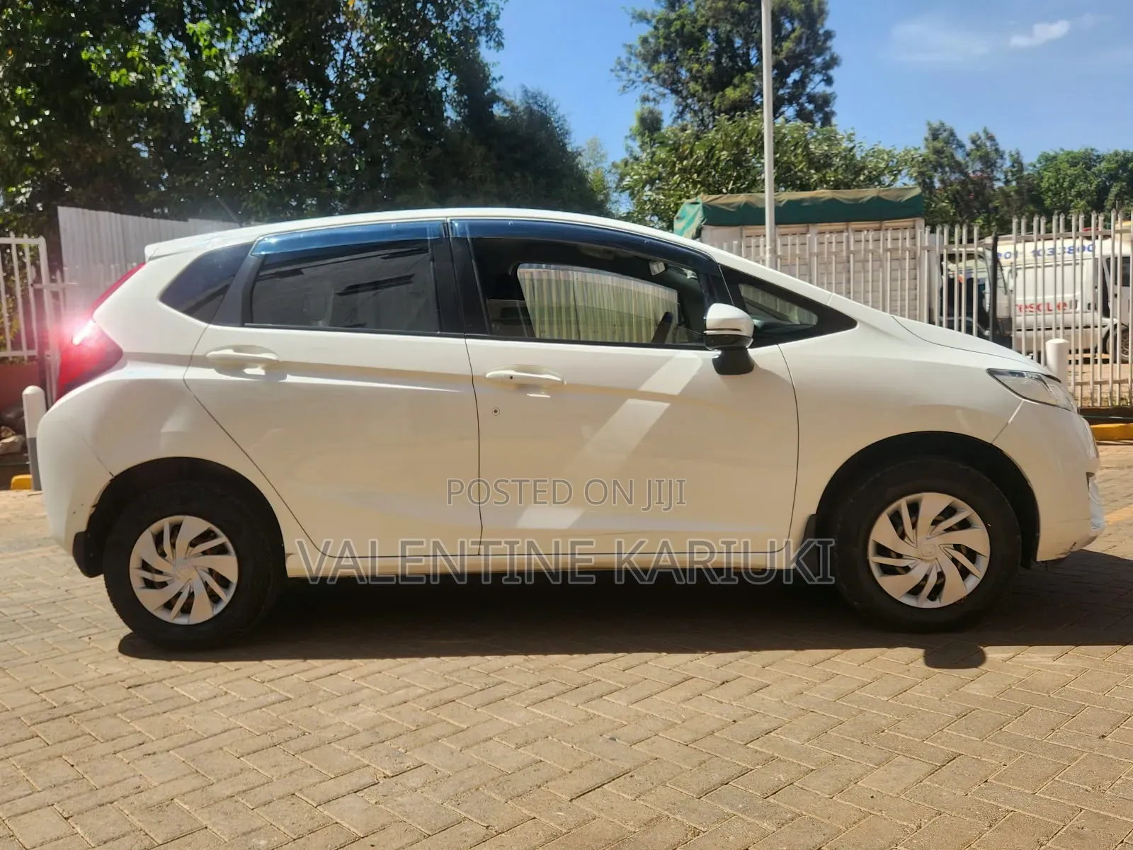 Honda Fit 2017 Pearl