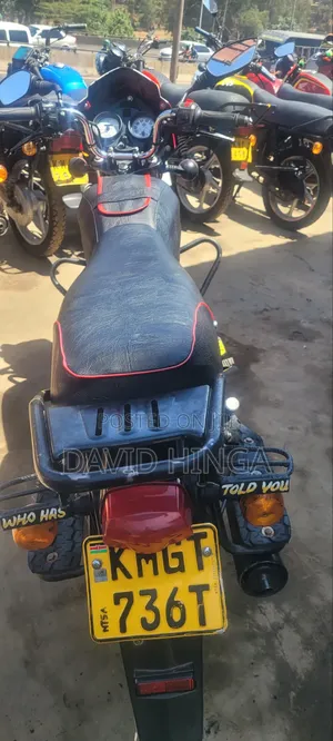 TVS HLX 125 2025 Red
