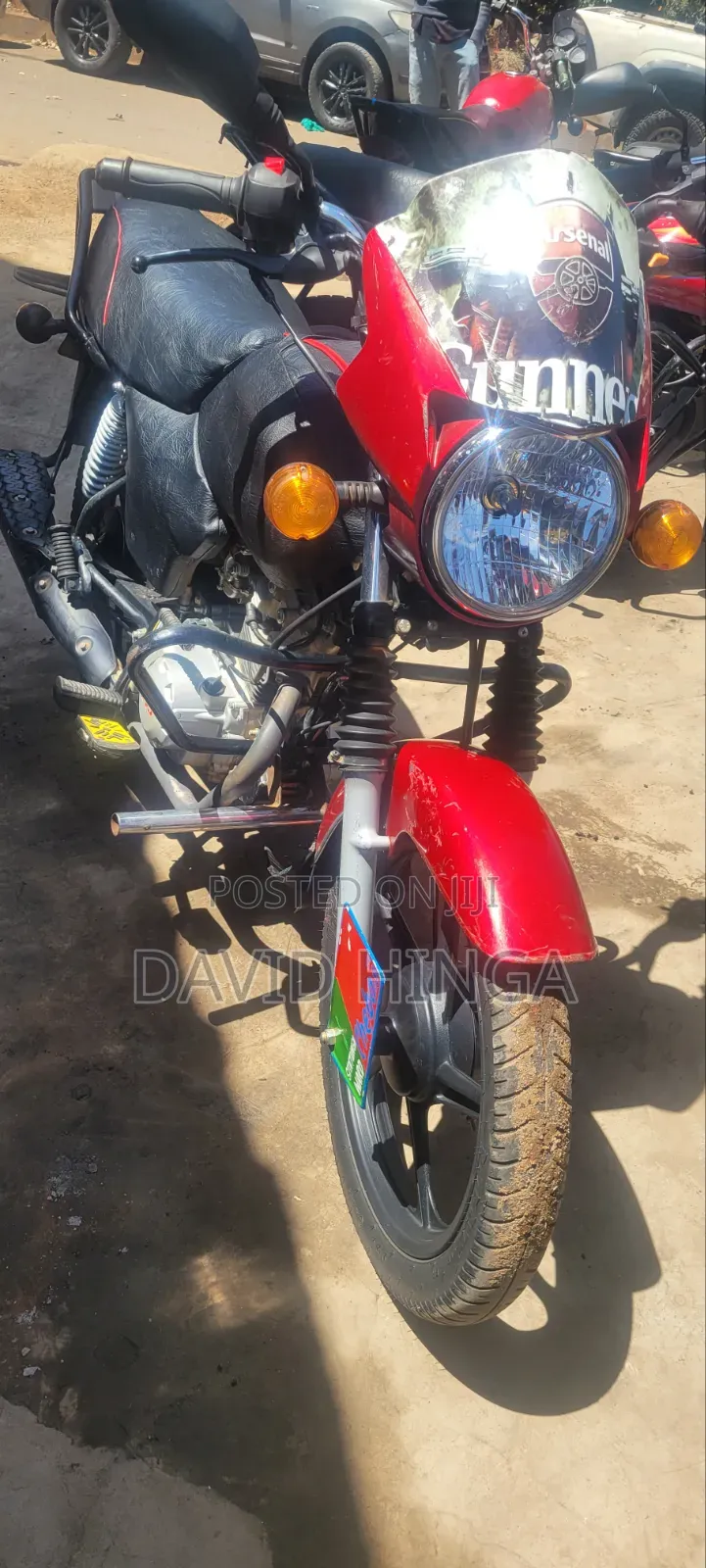 TVS HLX 125 2025 Red
