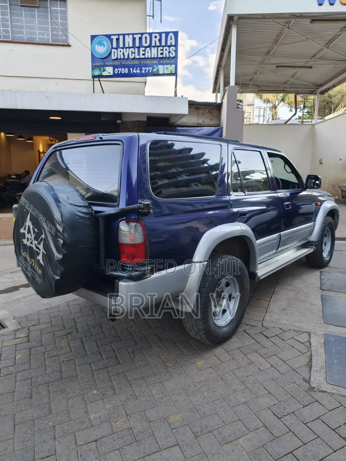 Toyota Hilux Surf 2005 Blue