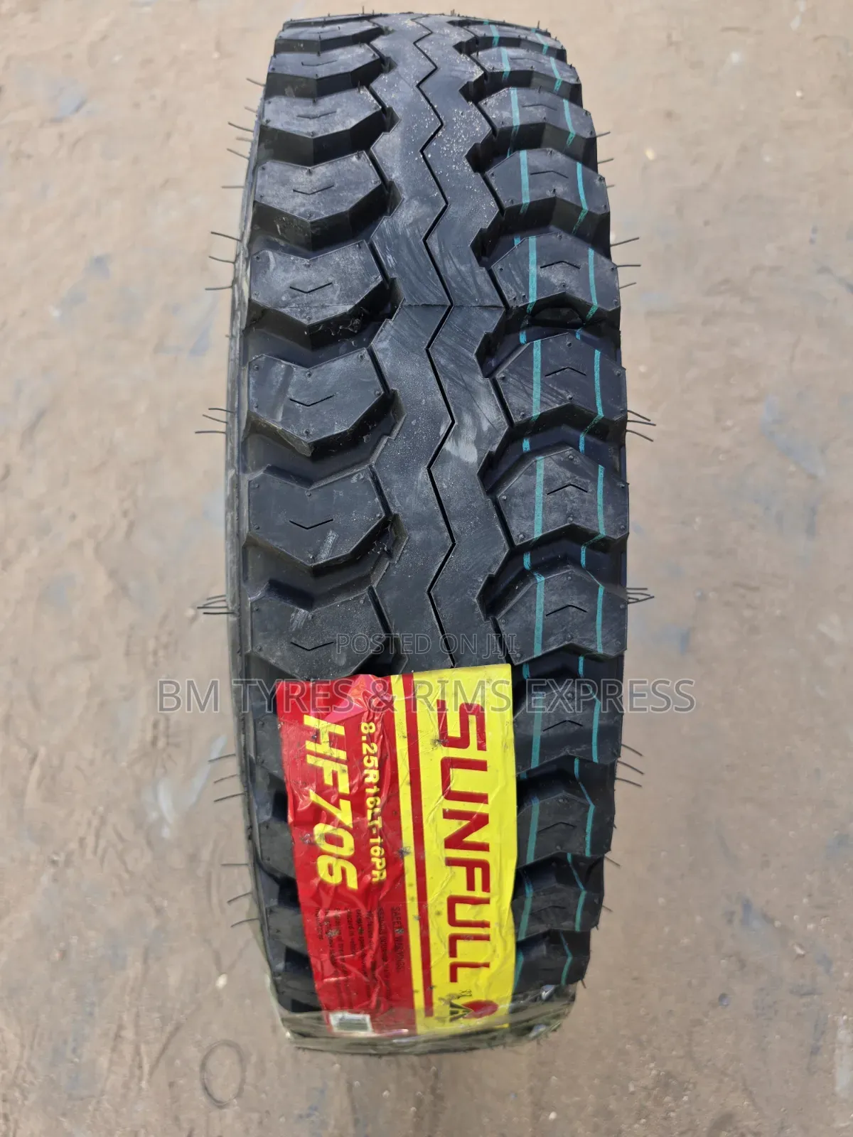 825 R16 Sunfull Tires (Diff)