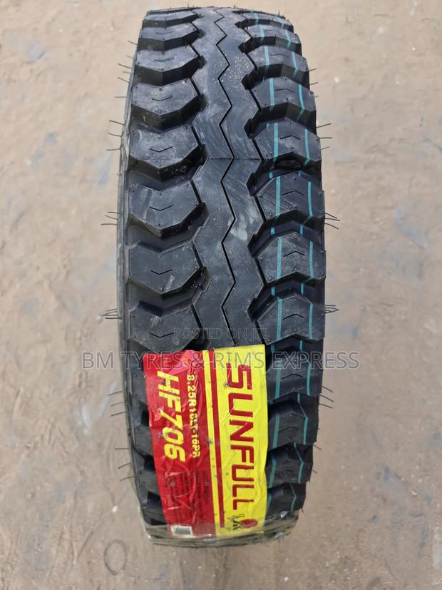 825 R16 Sunfull Tires (Diff) - main view