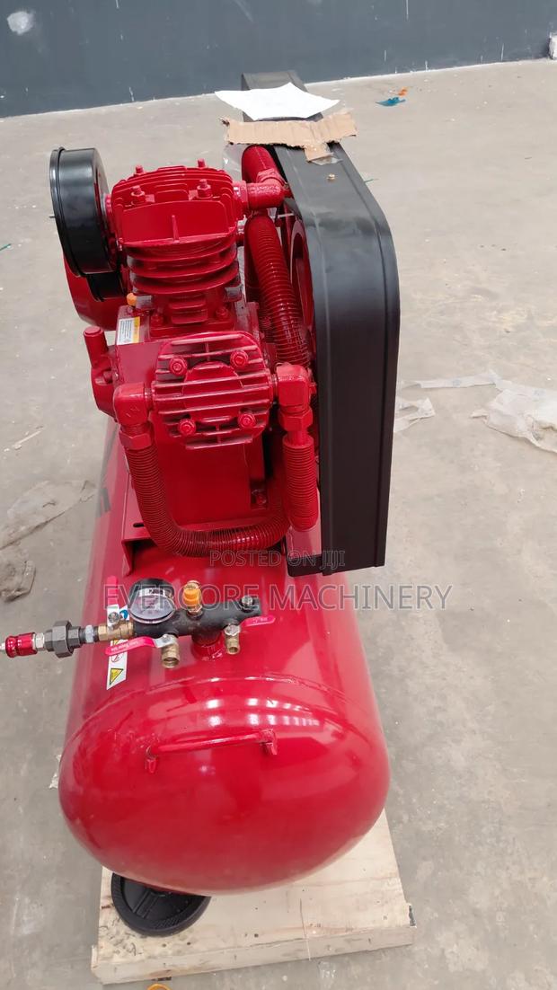 Sunshine Italy 300l 10Hp 12.5Bar Air Compressor Machine.