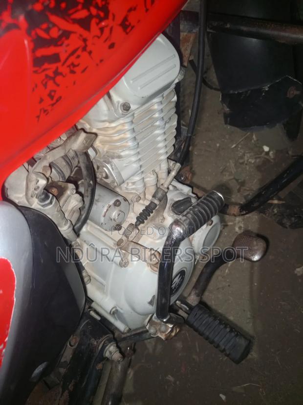 Bajaj Boxer 125 2024 Red - thumbnail 2