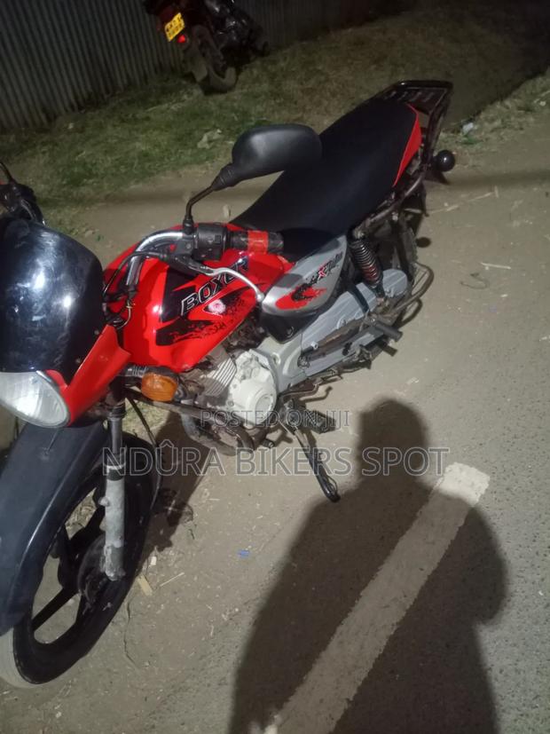 Bajaj Boxer 125 2024 Red - thumbnail 4