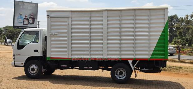 Isuzu NPR 2020 White - thumbnail 7