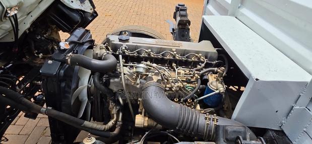 Isuzu NPR 2020 White - thumbnail 19