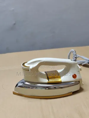 Bajaj Dry Iron 1000w Non-Stick