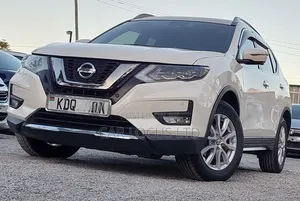 Nissan X-Trail 2.0 Petrol AWD 2017 White