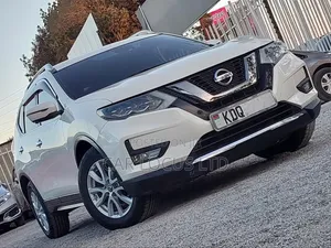 Nissan X-Trail 2.0 Petrol AWD 2017 White