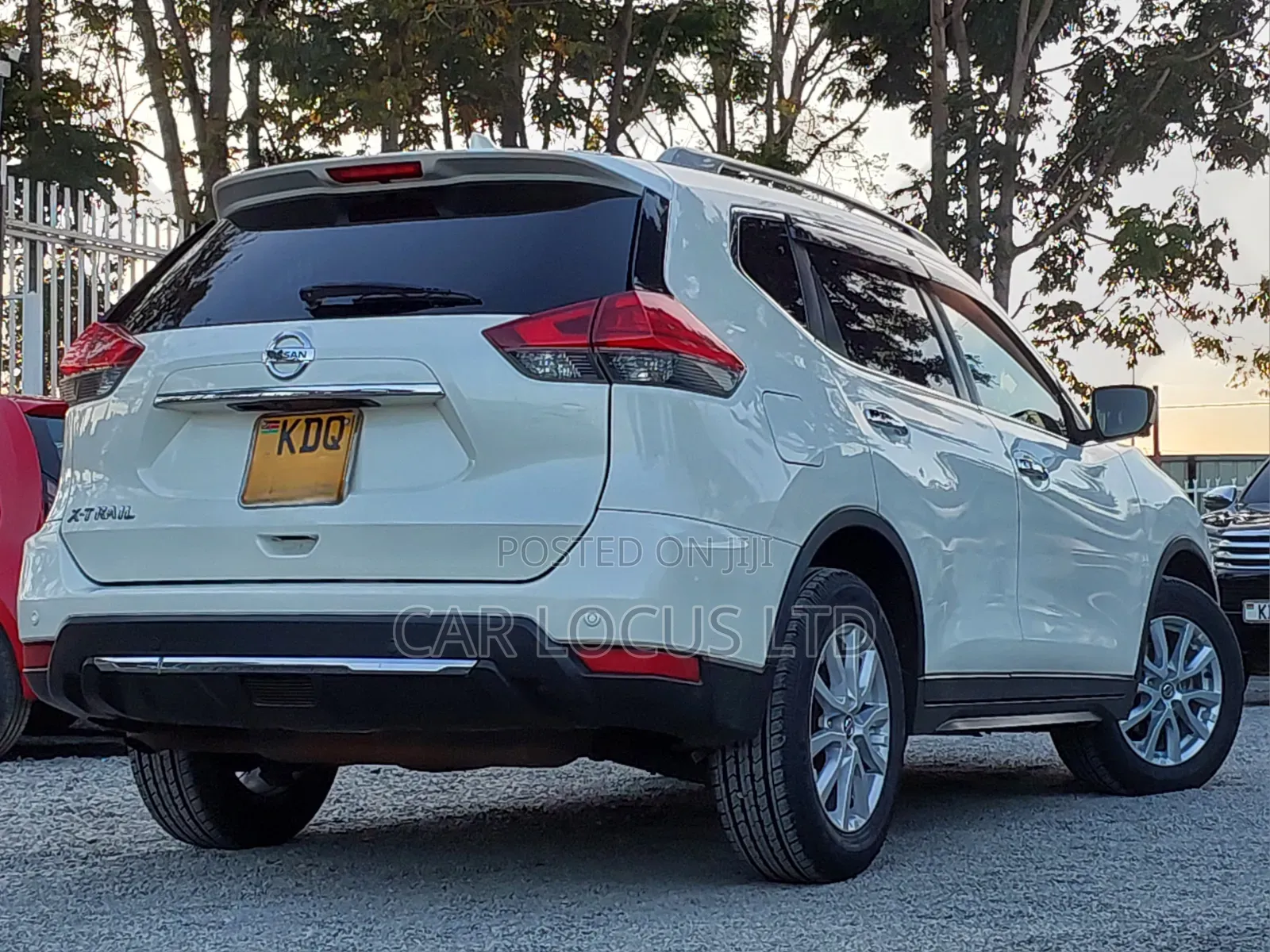 Nissan X-Trail 2.0 Petrol AWD 2017 White