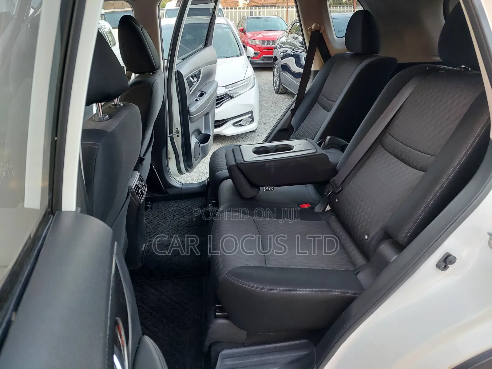 Nissan X-Trail 2.0 Petrol AWD 2017 White