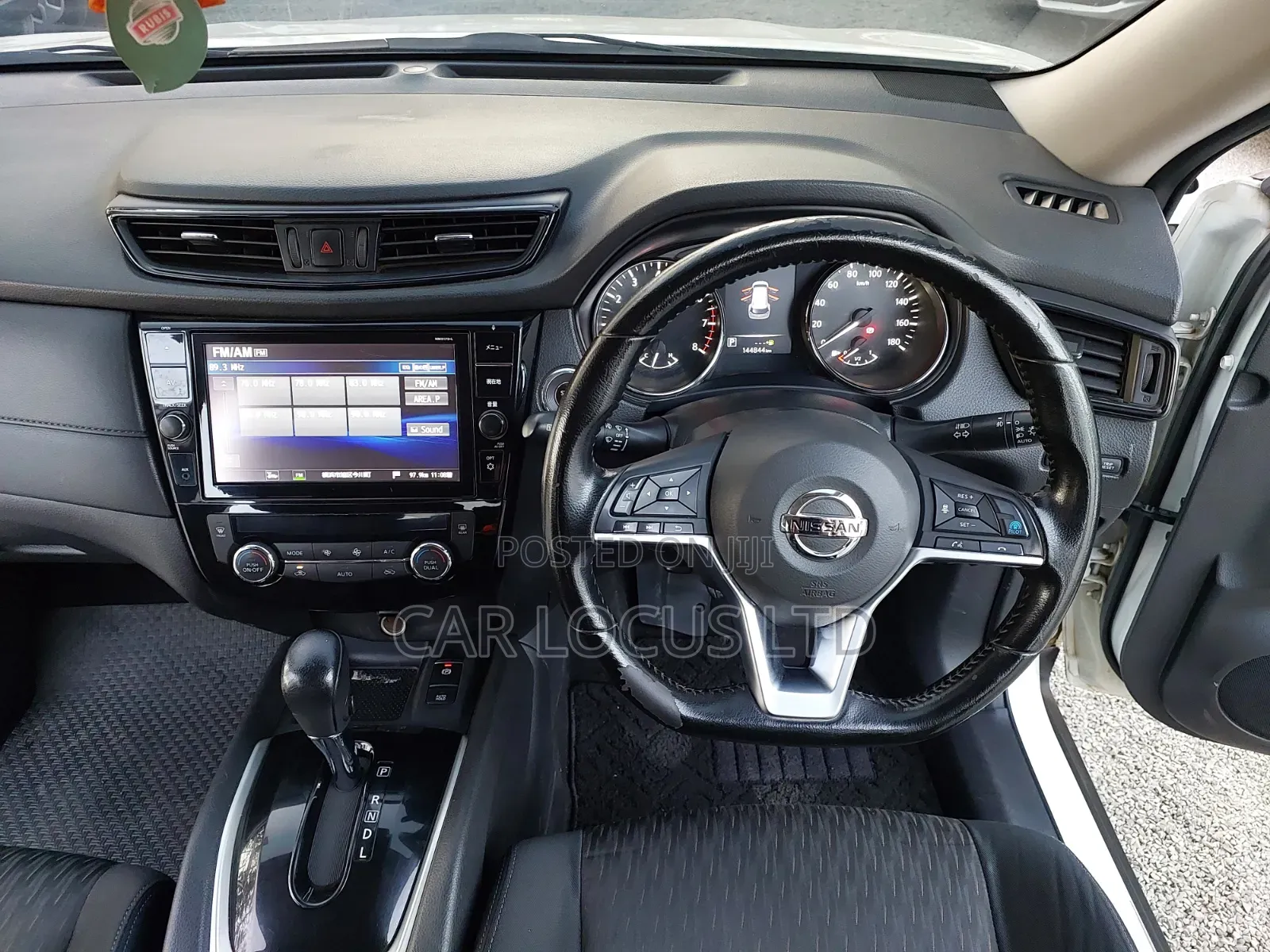 Nissan X-Trail 2.0 Petrol AWD 2017 White