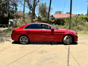 Mercedes-Benz C200 2019 Red