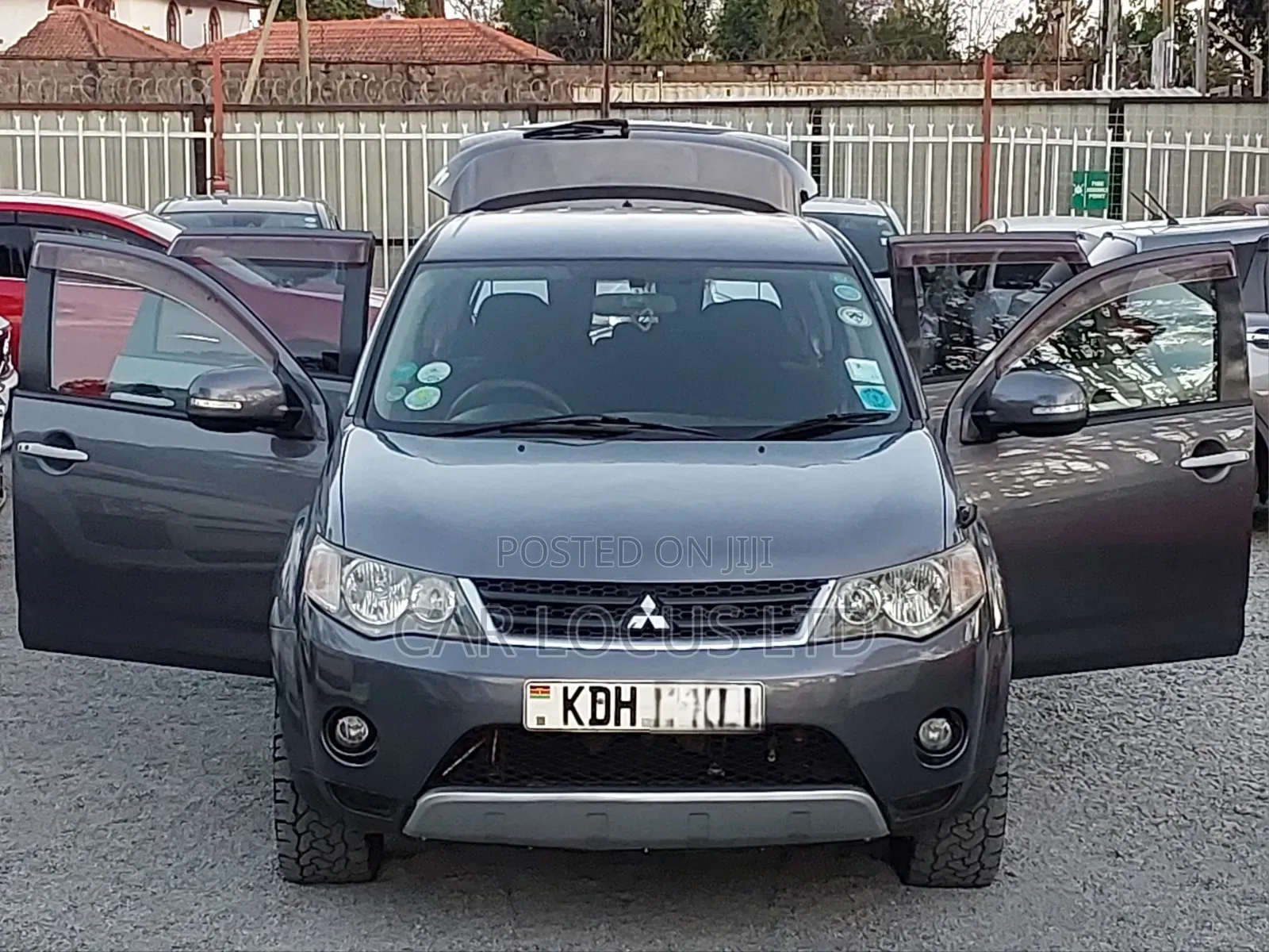 Mitsubishi Outlander 2010 Gray