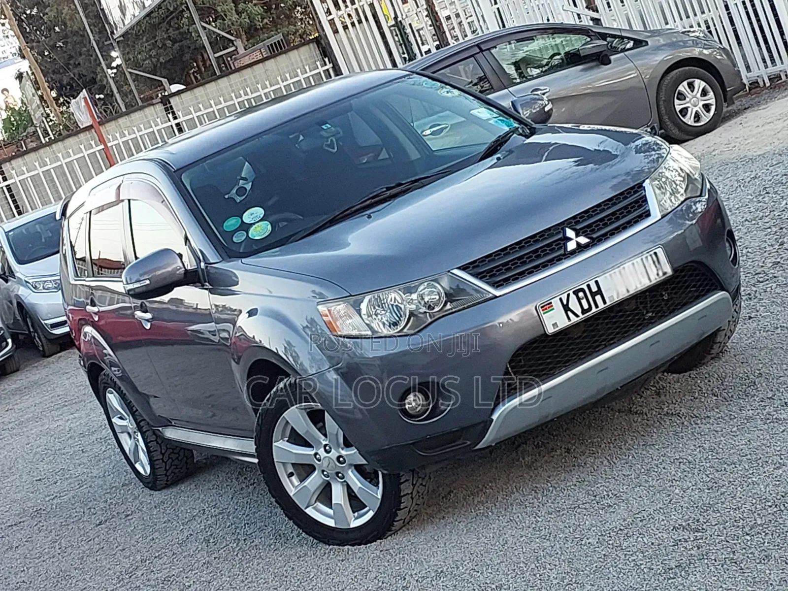 Mitsubishi Outlander 2010 Gray