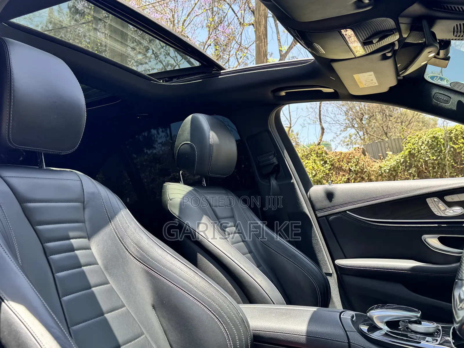 Mercedes-Benz E200 2017 Blue
