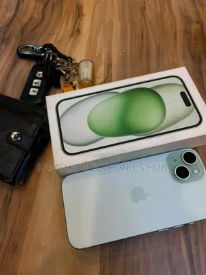 New Apple iPhone 15 256 GB Green