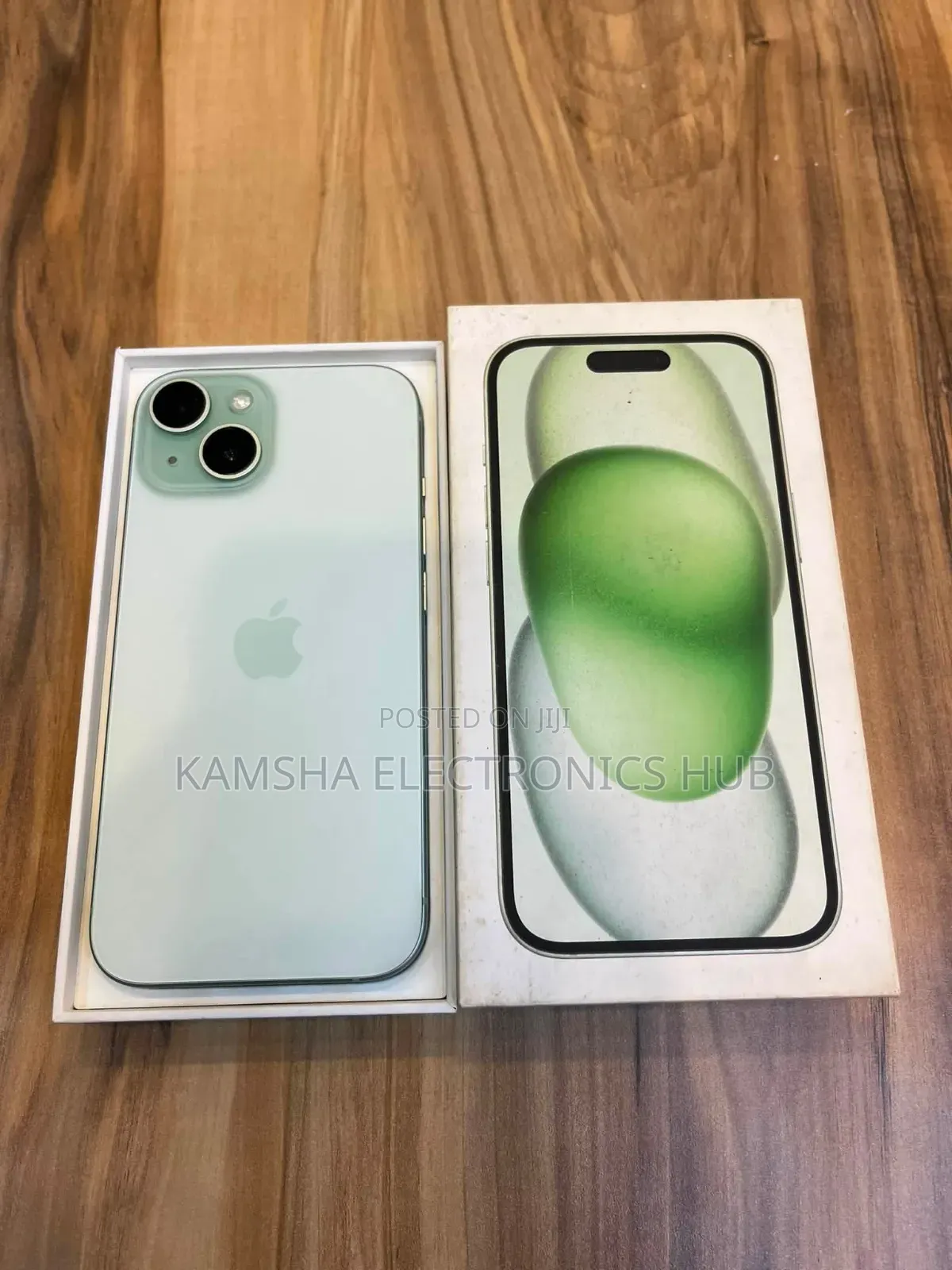 New Apple iPhone 15 256 GB Green