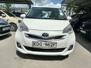 Toyota Ractis 2014