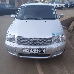 Toyota Succeed 2011 Silver