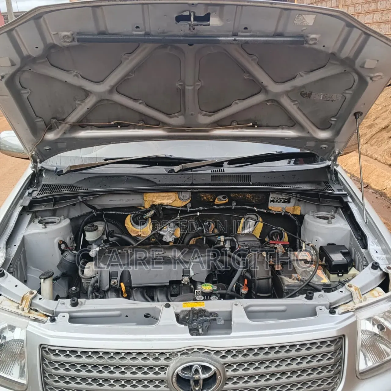 Toyota Succeed 2011 Silver