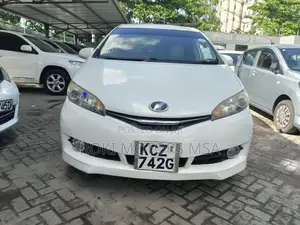 Toyota Wish 2013 Off white