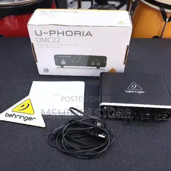 Behringer U-Phoria UMC22 Audio Interface - main view