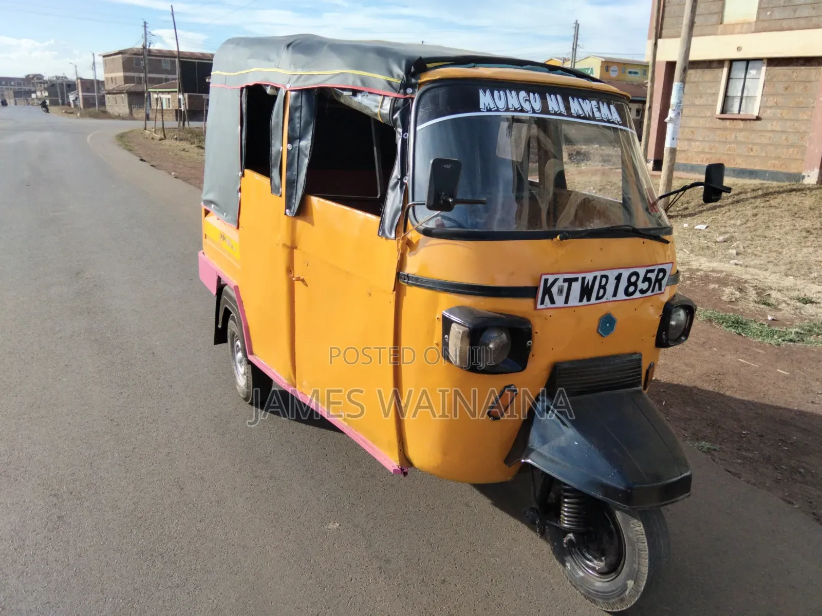 Piaggio Scooter 2019 Yellow