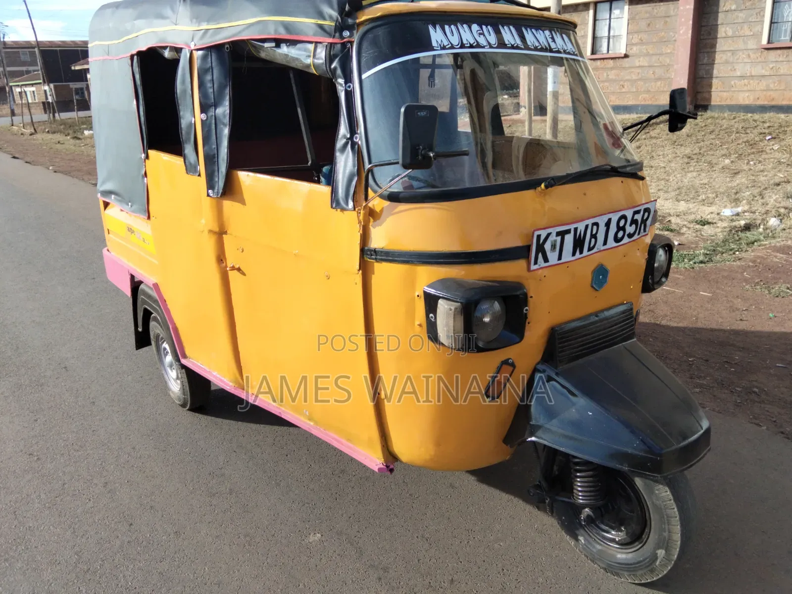 Piaggio Scooter 2019 Yellow