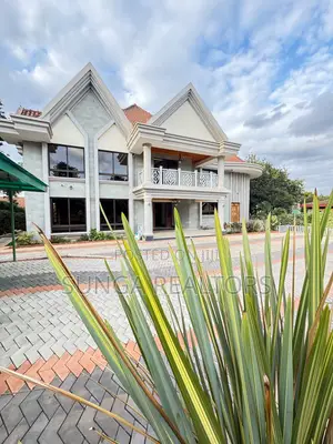 5bdrm House in Muthaiga for rent