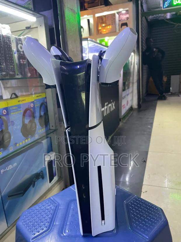 PlaySyation 5 Slim - thumbnail 5