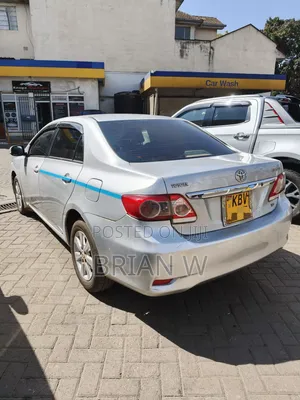 Toyota Corolla 2012 Silver