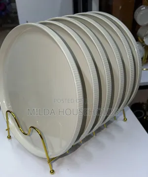 6pcs Ceramic Plates.