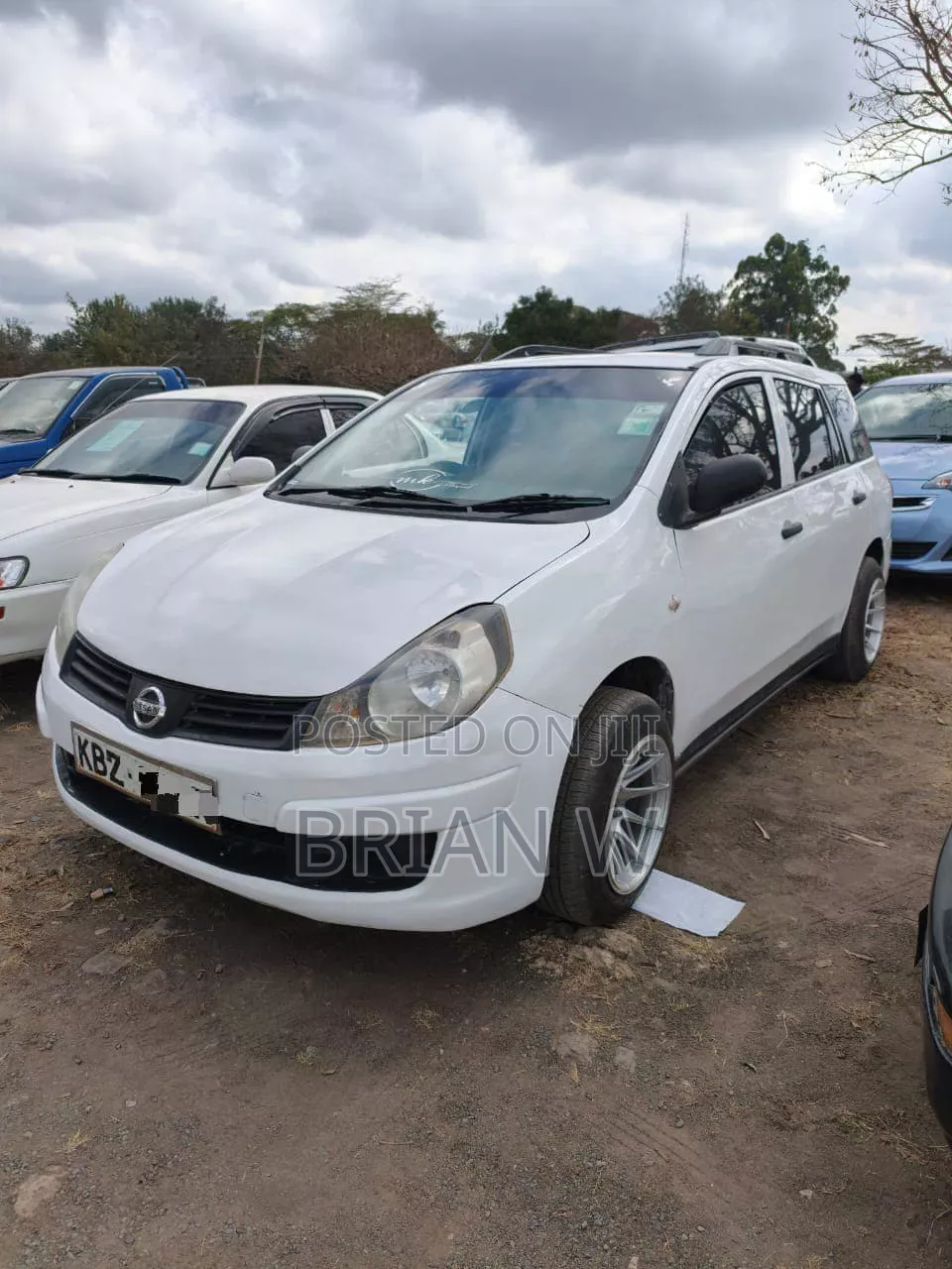 Nissan Advan 2010 White