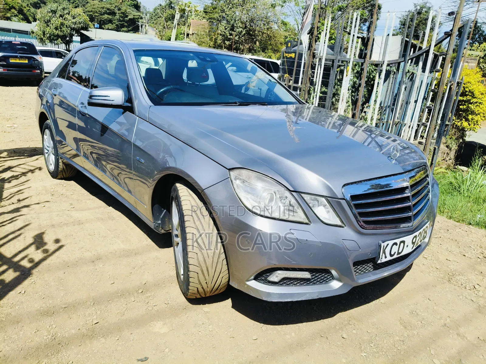 Mercedes-Benz E250 2010 Blue