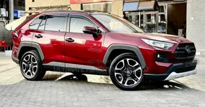 Toyota RAV4 Adventure 2019 Red
