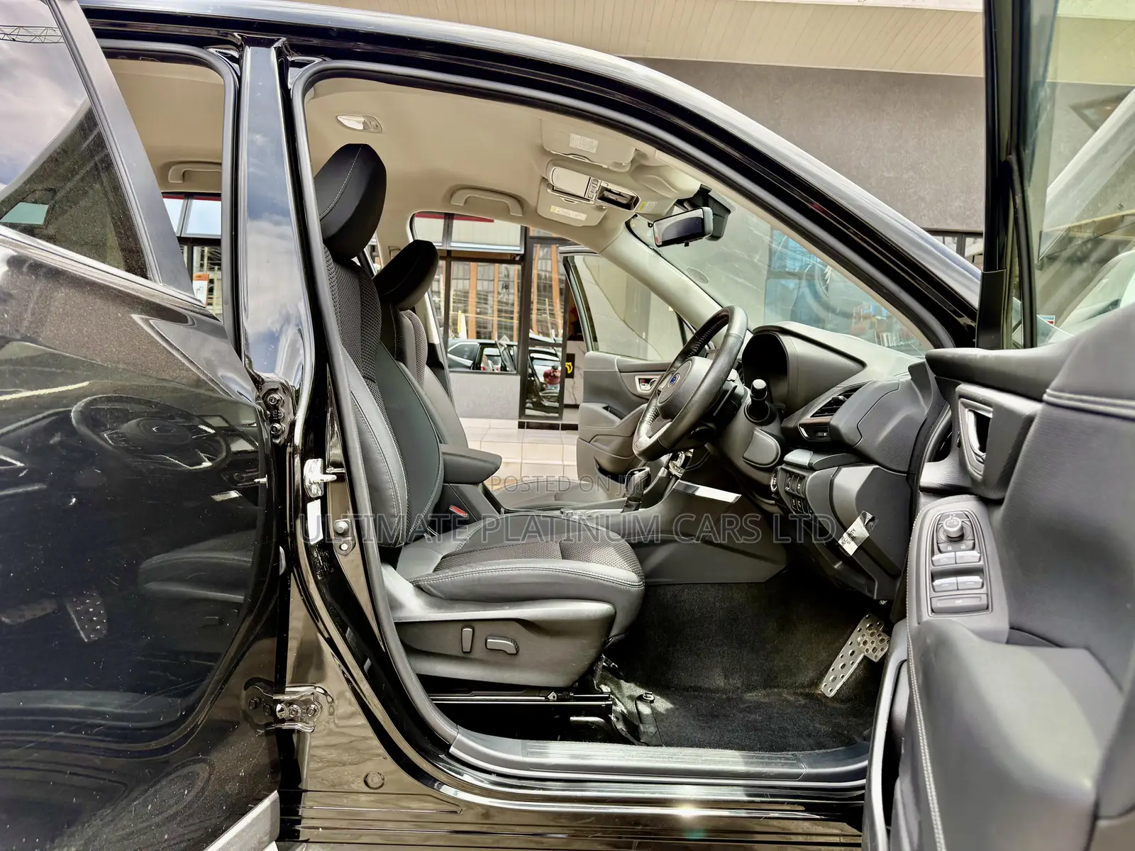 Subaru Forester Premium AWD 2019 Black