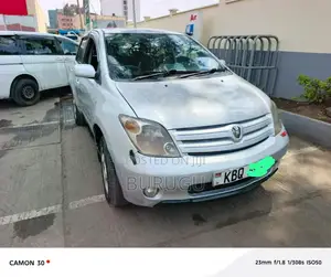 Toyota IST 2006 White