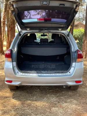 Toyota Corolla Fielder 2015 Silver