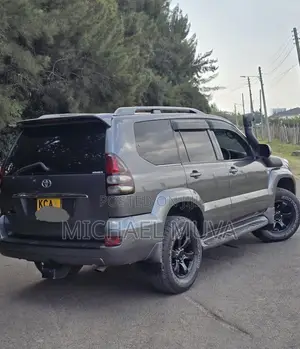 Toyota Land Cruiser Prado 3.0 D-4D 5dr 2007 Gray