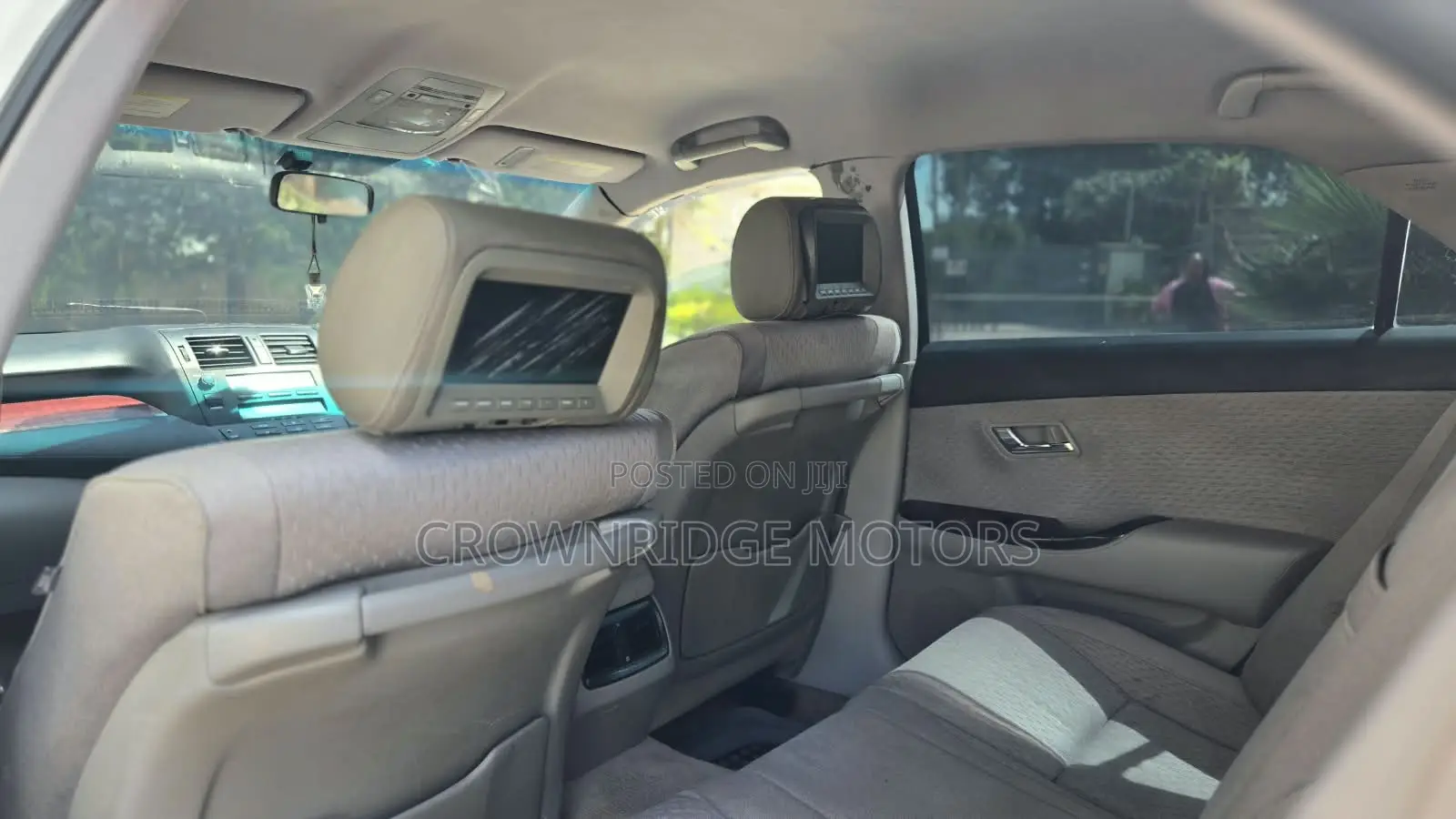 Toyota Crown 2009 White