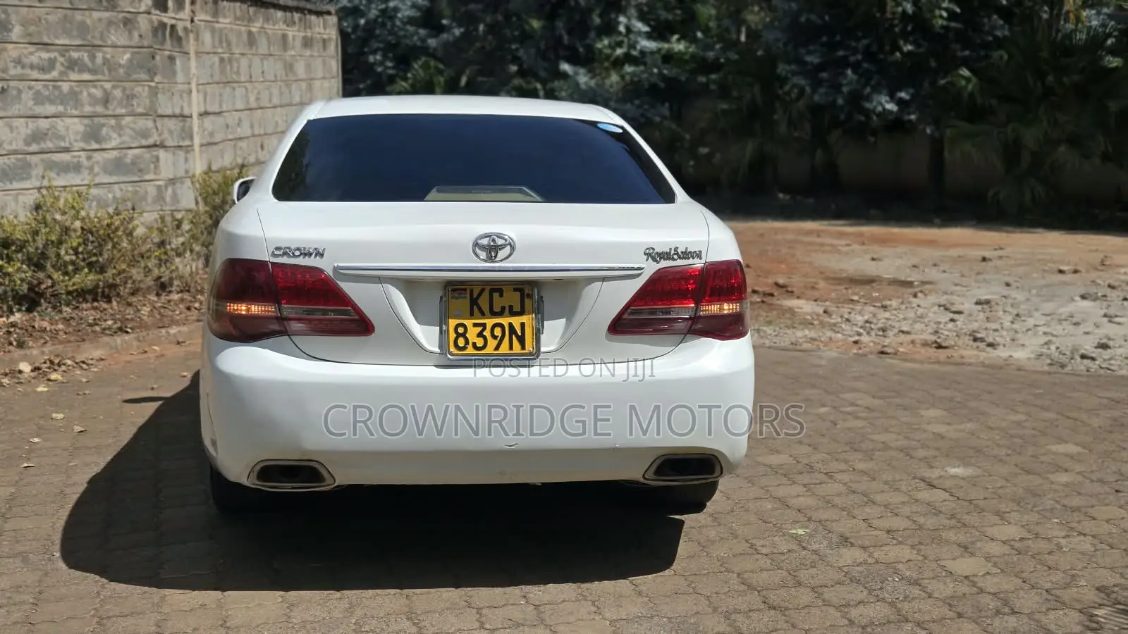 Toyota Crown 2009 White